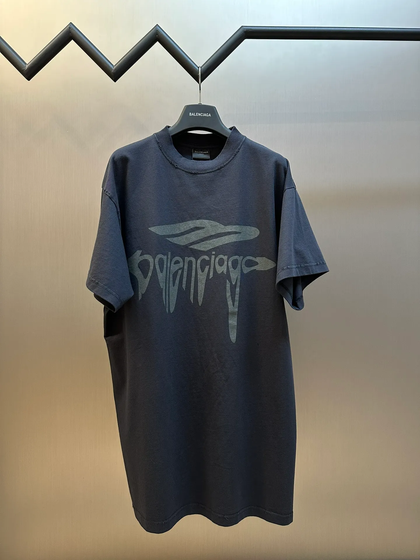 Retro ， 230g。 ， ， 。 ， ， 、 。 ， ， White。 ， 。 ， ， 。 ， 。 ， ， Retro 。 oversize ，oversize ， ， ， 、 、 ， 。 ， ， 。 size：xs s m l
